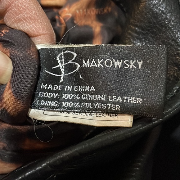 B Makowsky black leather slouch bag - Picture 14 of 16